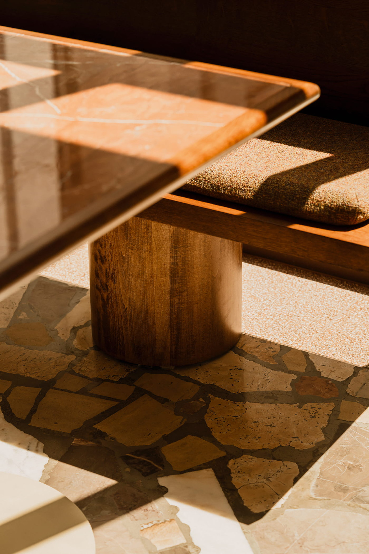 dom Ksiazki Poznań restauracja 